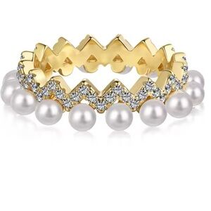 PRICE FIRM: 925 Sterling Silver Pearl Circle Stackable CZ Wedding Fashion
Ring 5